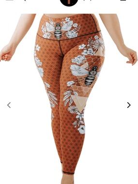 Yoga Democracy Honeycomb Bee Print High-Waist Leggings